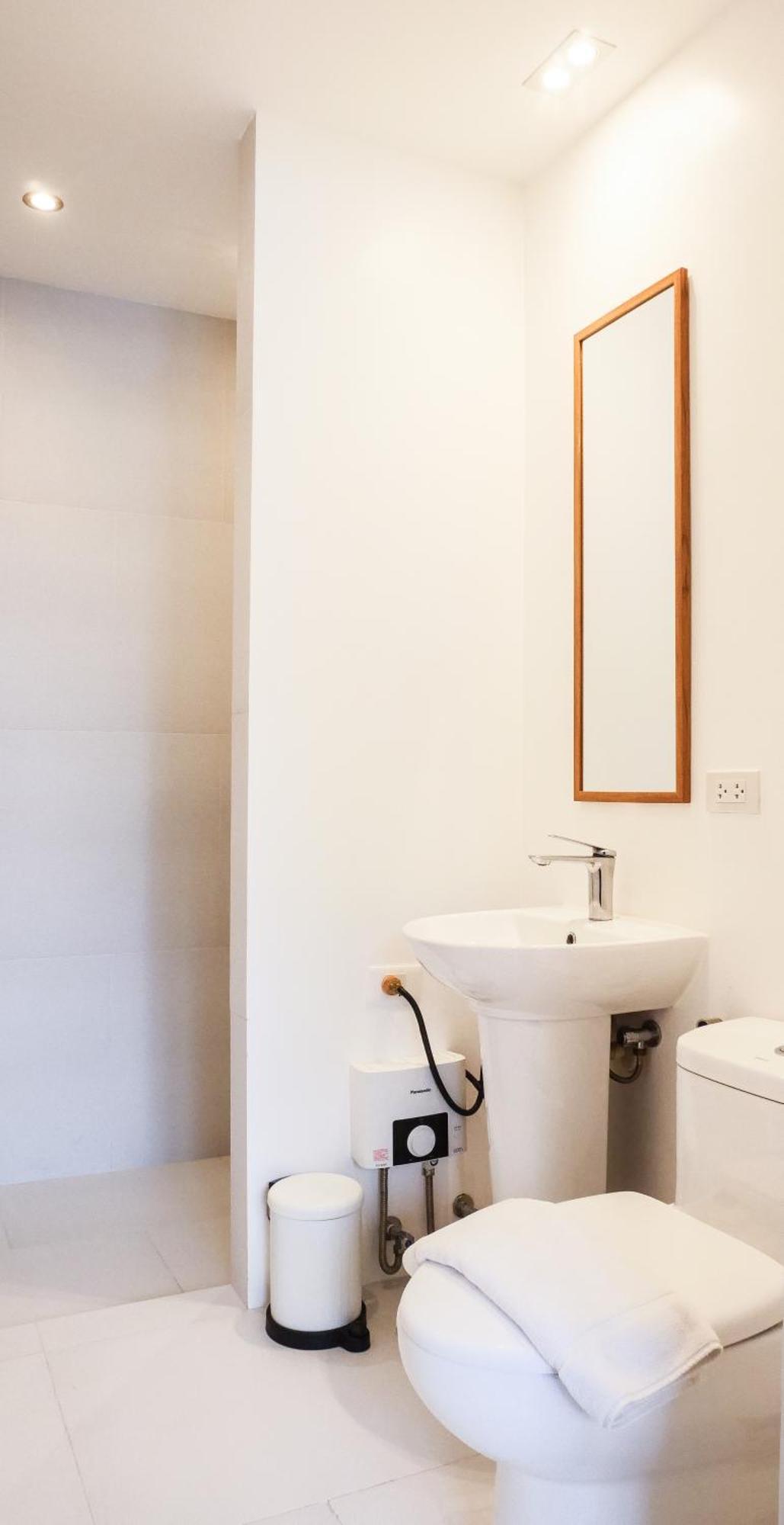 Cayco House By Hotel Durban Makati City Exteriér fotografie